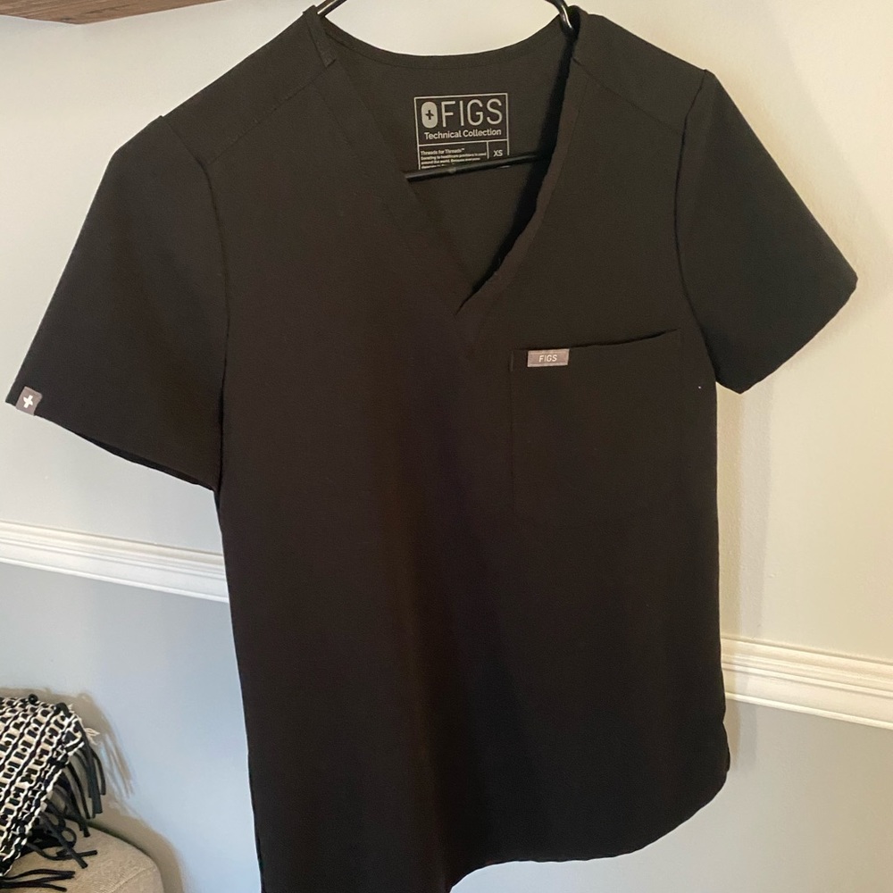 FIGS Catarina scrub top